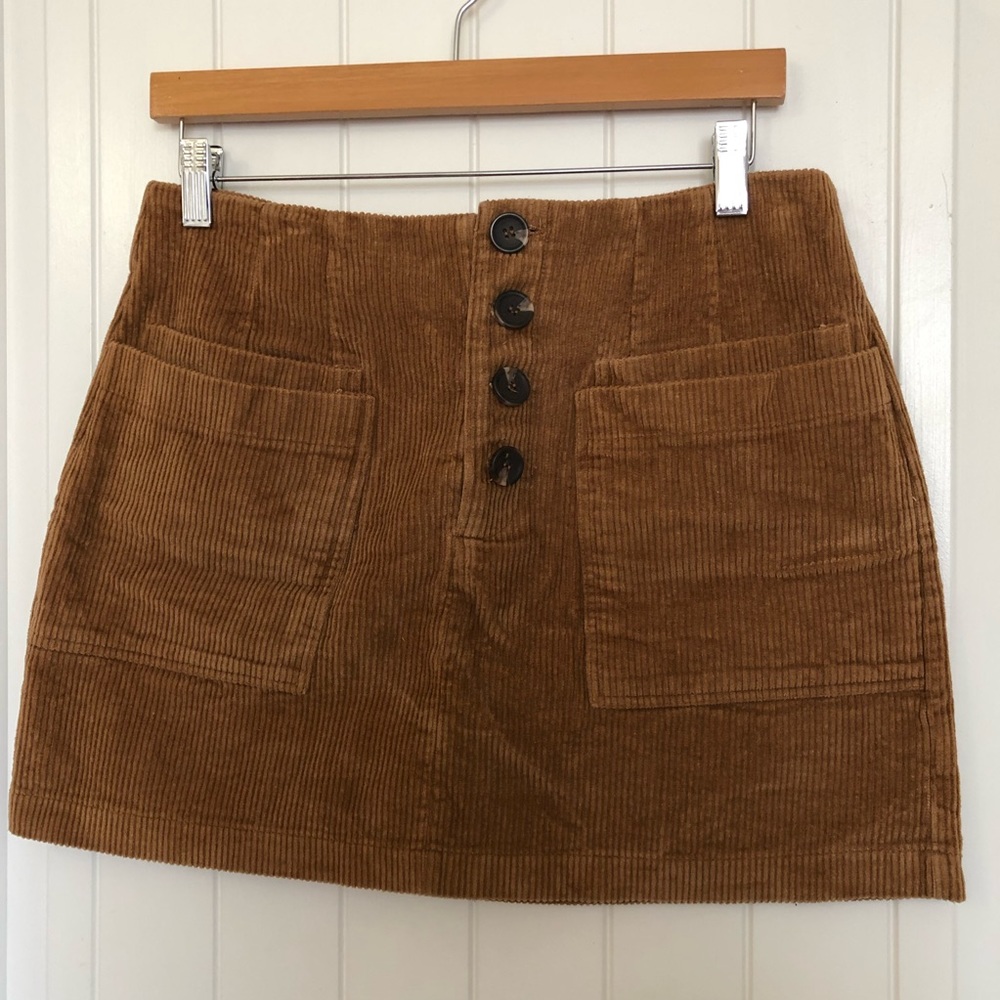 Altar’d State • Tan Mini Skirt • EUC • L